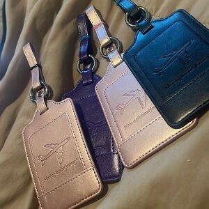 Premium leather luggage tag